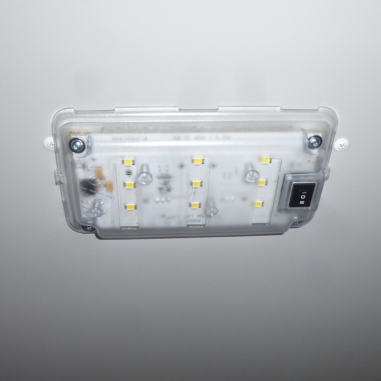 10W LED-Leuchte zur Anbringung an der HDF-Verkleidung, Dachunterseite 10W LED-Leuchte zur Anbringung an der HDF-Verkleidung, Dachunterseite