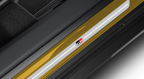 Einstiegsleisten, Plastik, Set vorn, mit „GR“-Schriftzug