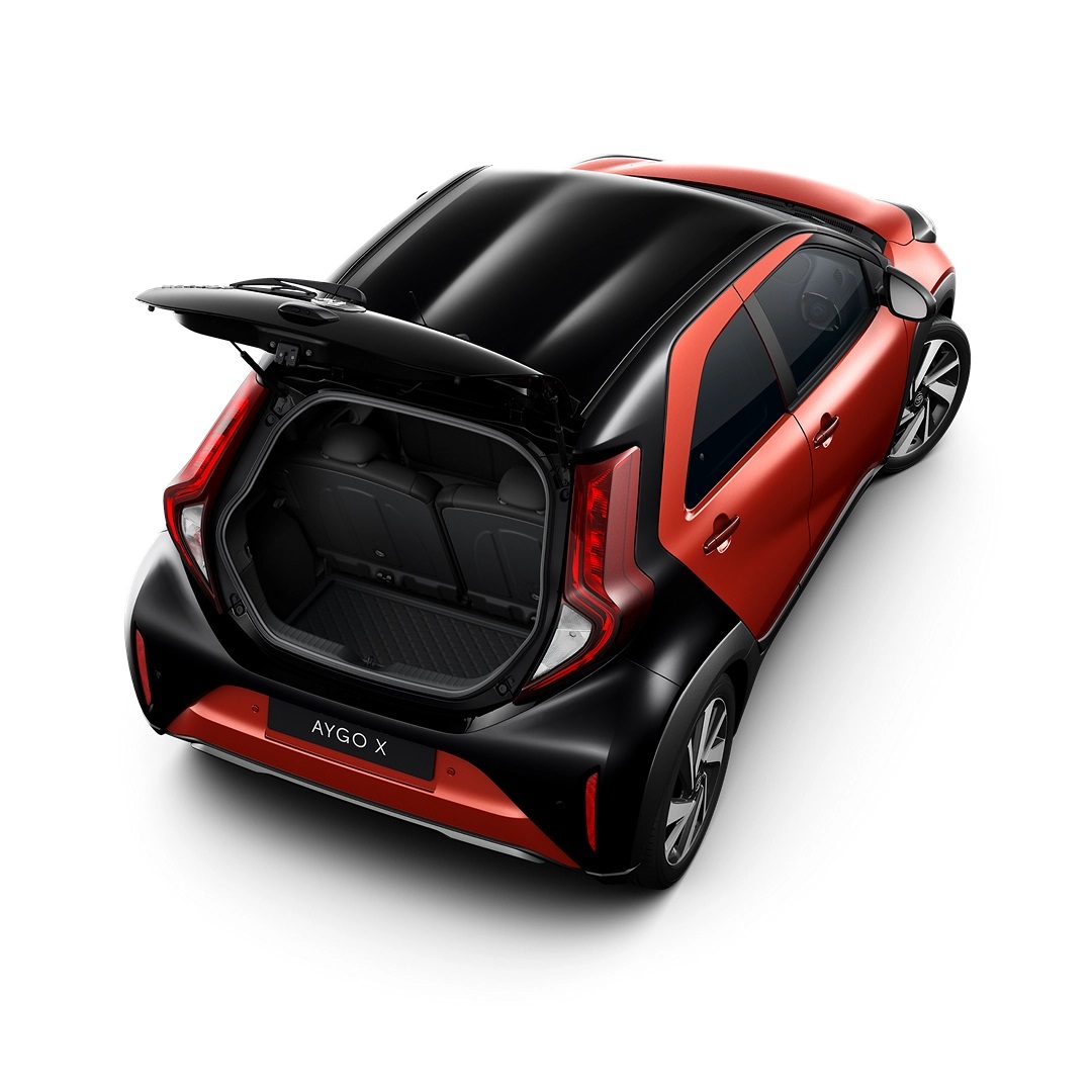 Kofferraumschalenmatte für Fahrzeuge ohne JBL Soundsystem Kofferraumschalenmatte für Fahrzeuge ohne JBL Soundsystem