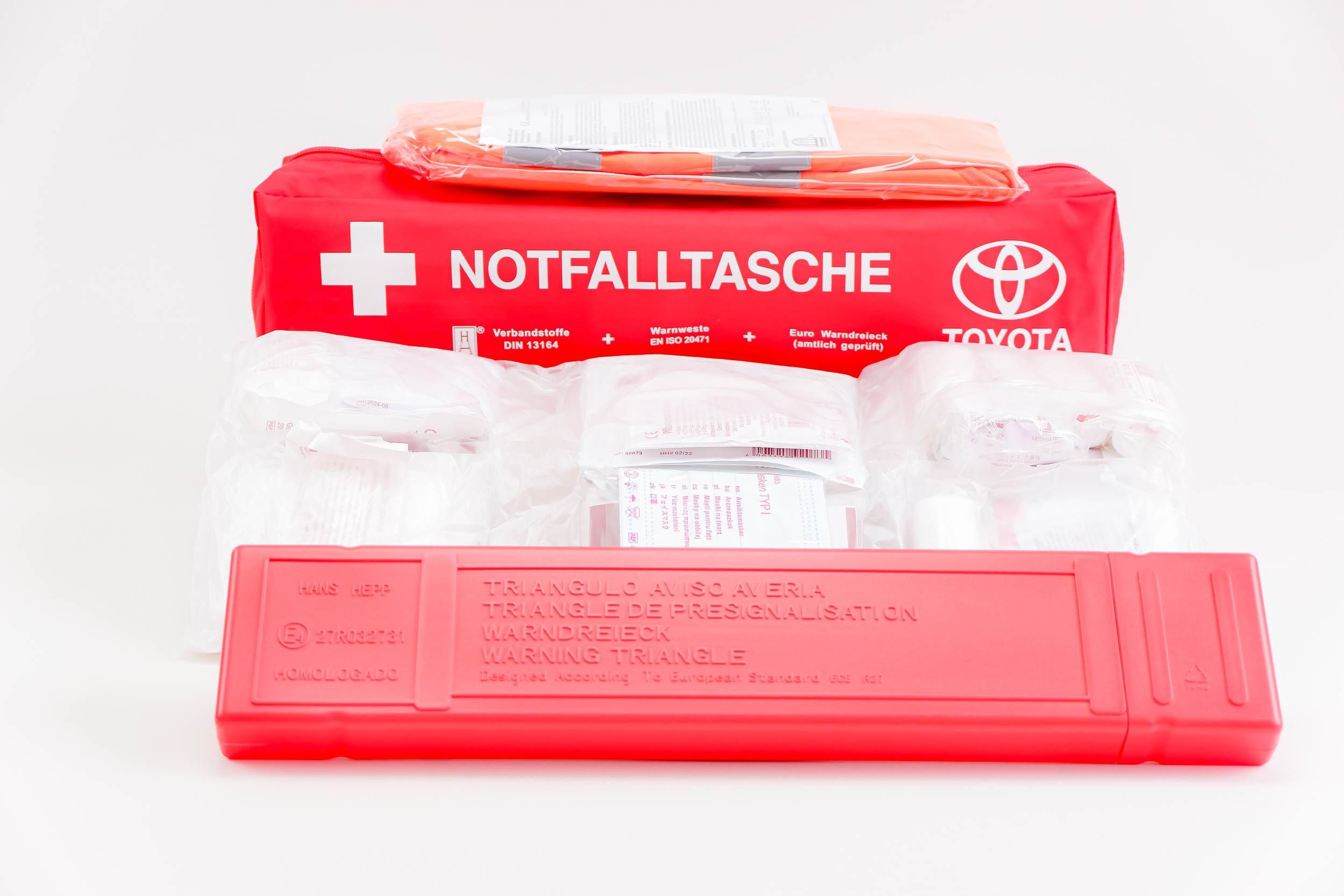 TOYOTA Notfalltasche "KOMPLETT" - mit Warnweste und Warndreieck / 24er Pack